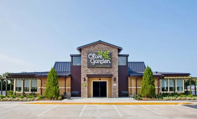 The Truth Behind Rumors of Olive Garden Closing