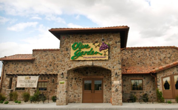 We Finally Know Why Olive Garden Is So Cheap